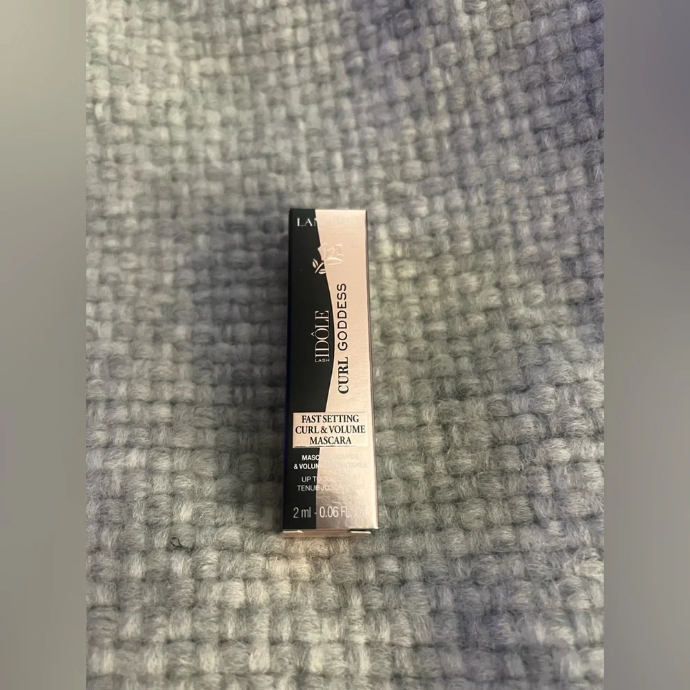 Mini Mascara: Lancome Idole Curl Goddess (2ml) 01 Divine Black